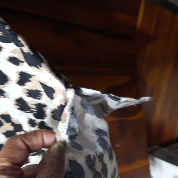 Ashley Stewart's linen blouse - Picture 4 of 13